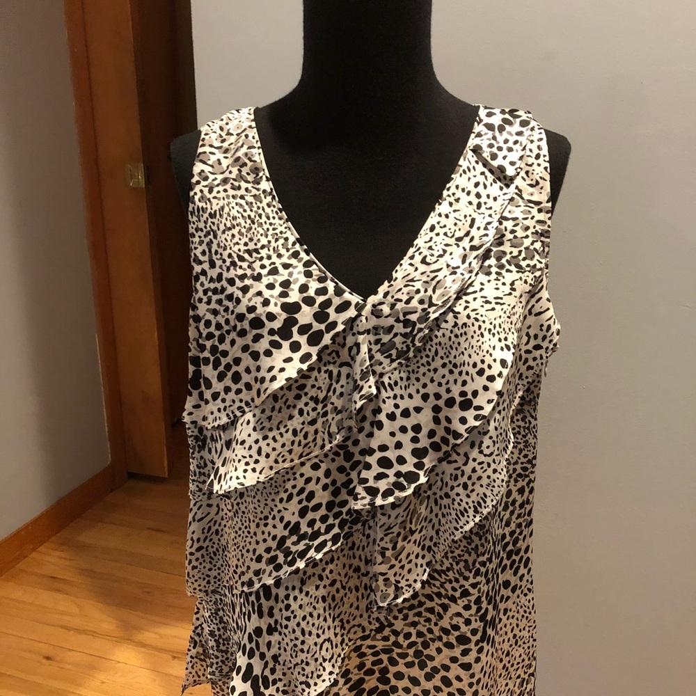 White House Black Market Flowy top